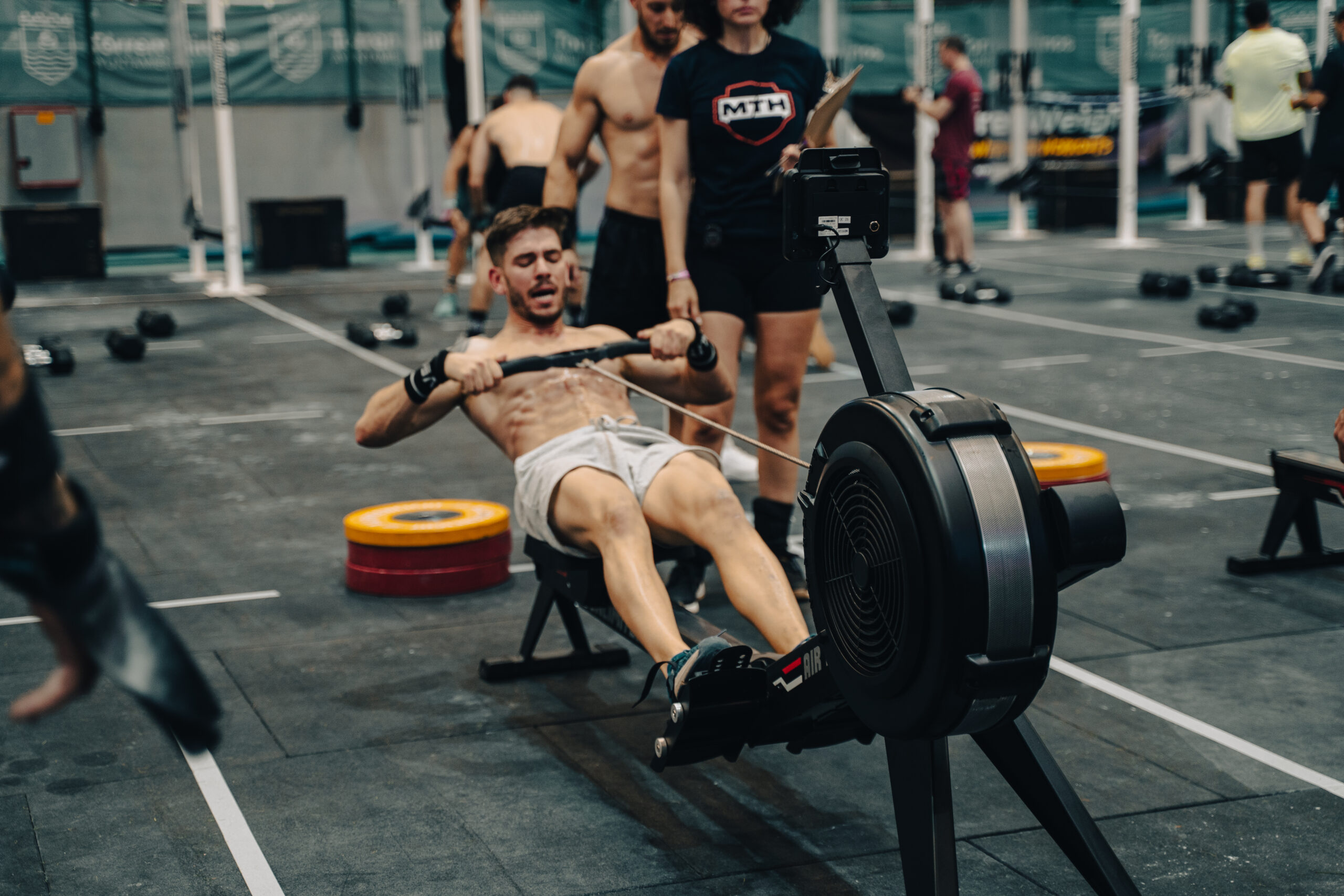 Entrenamiento híbrido: por qué los gimnasios tienen que empezar a pensar más allá de las máquinas 1 DSC09924 scaled